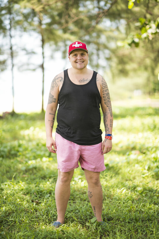 I EN ANNEN BOBLE: I 2013 deltok Stian Thorbjørnsen i «Robinsonekspedisjonen» på TV3. Under oppholdet gikk han ned en god del kilo, men den gang kom de raskt tilbake etter hjemreisen. Foto: TV3 I EN ANNEN BOBLE: I 2013 deltok Stian Thorbjørnsen i «Robinsonekspedisjonen» på TV3. Under oppholdet gikk han ned en god del kilo, men den gang kom de raskt tilbake etter hjemreisen. Foto: TV3